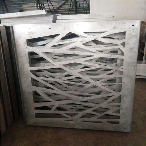 印江雕花鋁天花專業(yè)供貨 鋁樂(lè)優(yōu)質(zhì)鋁板的生產(chǎn)與應(yīng)用